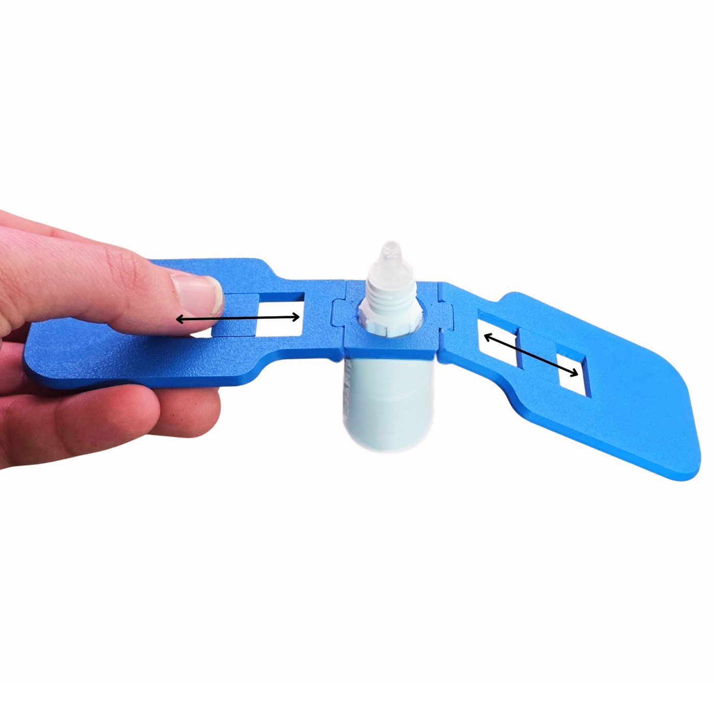 FortiWare Squeezy hulpmiddel dat wordt afgesteld op een flesje